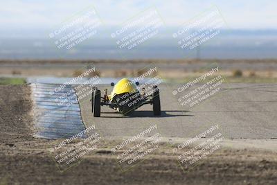 media/Oct-26-2025-CalClub SCCA (Sun) [[8ce1e69566]]/Group 6/Grapevine/